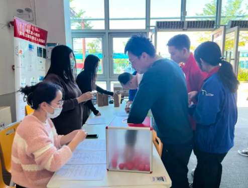 1702346529814935.png 1702346122633.png